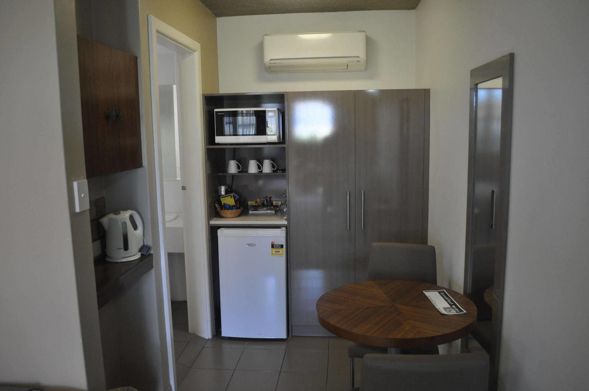 In Town Motor Inn Taree Exteriör bild