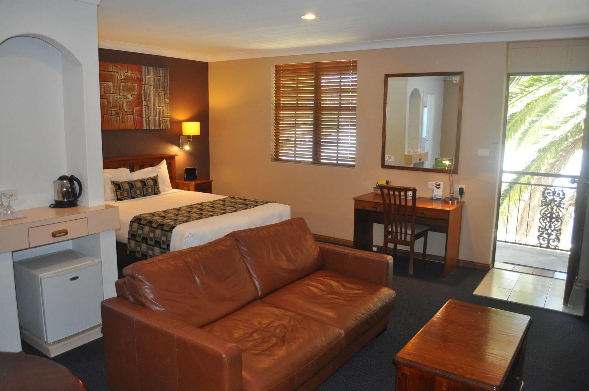 In Town Motor Inn Taree Exteriör bild