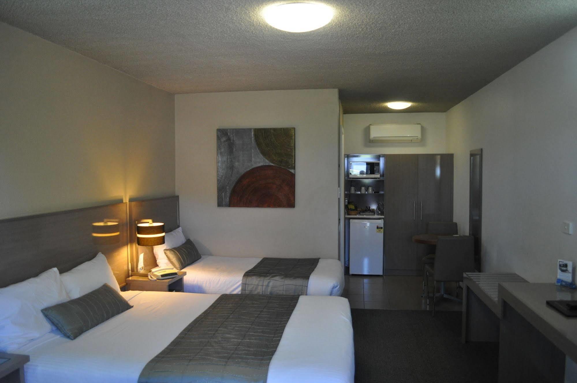 In Town Motor Inn Taree Exteriör bild