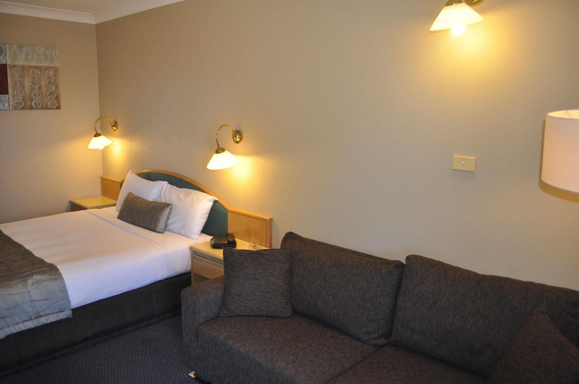 In Town Motor Inn Taree Exteriör bild